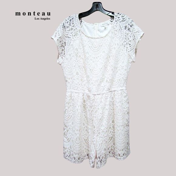 monteau Los Angeles Allover Embossed Lace Scoop Neck Short-Sleeve Ivory Romper L - Picture 1 of 12